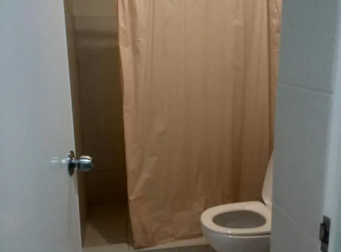 Whitestar 4* Manila